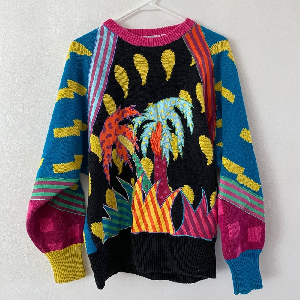 Bright 90s rainbow cotton sweater